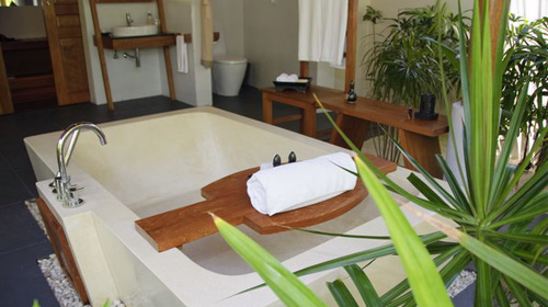 Sunrise/ Sunset Beach Villa