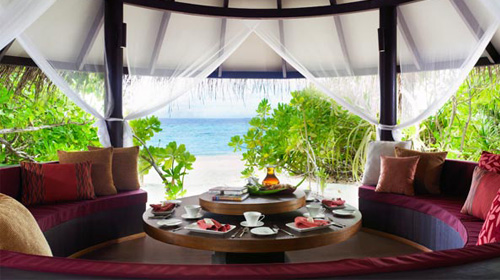 Three Bedroom Beach Pool Residence