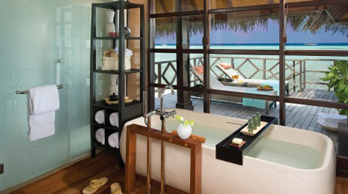 Sunrise Water Bungalow with Pool