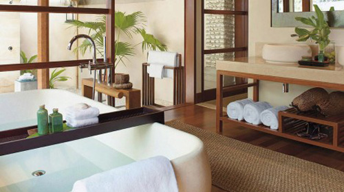 Sunset / Sunrise Family Beach Bungalow with Pool