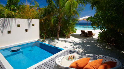 Deluxe Beach Bungalow with Pool