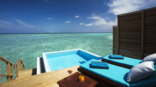 Ocean / Lagoon Water Bungalow with Pool